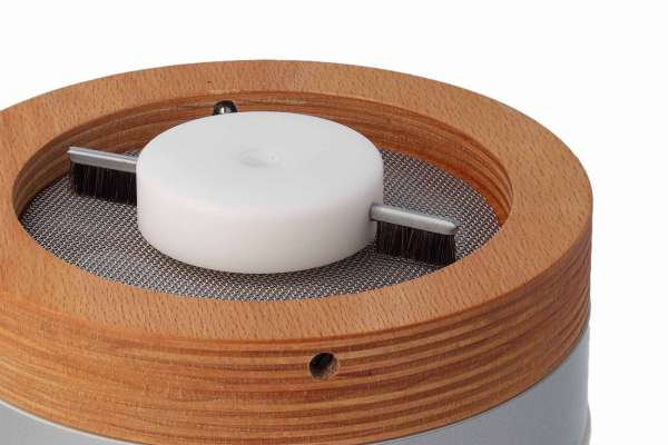 Flour sieve attachment for KoMo mills for fast & convenient sieving of flour