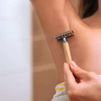 Preview: EcoYou shaver olive wood wooden handle - for plastic free bathroom Preview: EcoYou shaver olive wood wooden handle - for plastic free bathroom