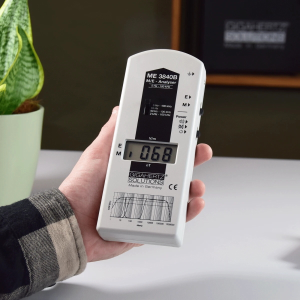 Gigahertz Solutions ME3840B Low-Frequency Analyser for Electric and Magnetic Fields