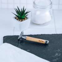Preview: EcoYou shaver olive wood wooden handle - for plastic free bathroom Preview: EcoYou shaver olive wood wooden handle - for plastic free bathroom