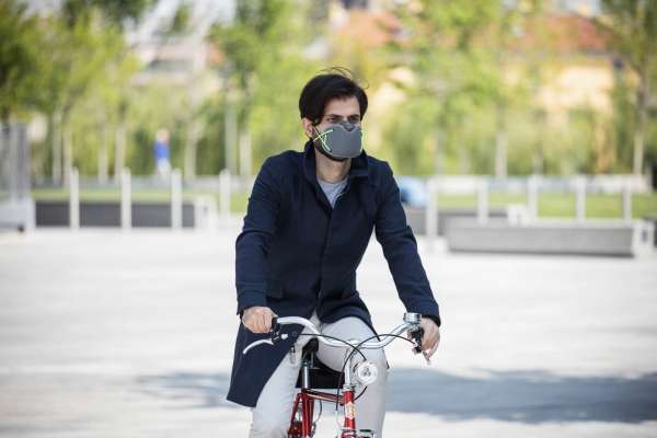 BANALE Pollution Face Mask with Activated Carbon Filter