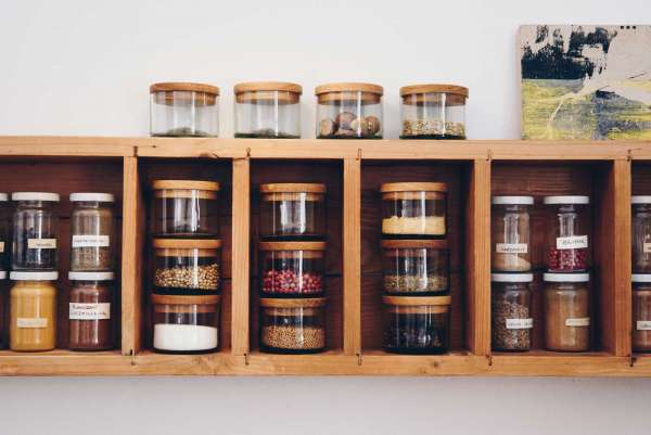 Side by Side - Glass jar with wooden lid for salt & spices - set of 2