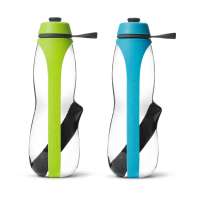 Eau Good Duo: Water bottle with fruit insert & activated carbon Eau Good Duo: Water bottle with fruit insert & activated carbon