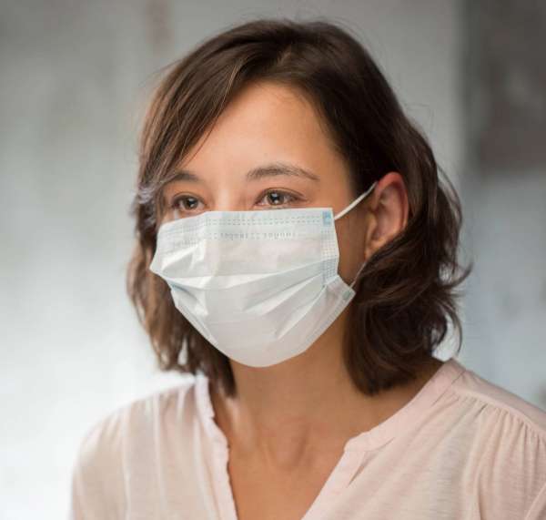 Mouthguard with rubber bands for allergy sufferers & against fine dust