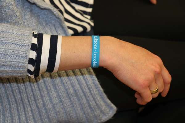 Anti Allergy Bracelet to detect lactose intolerance