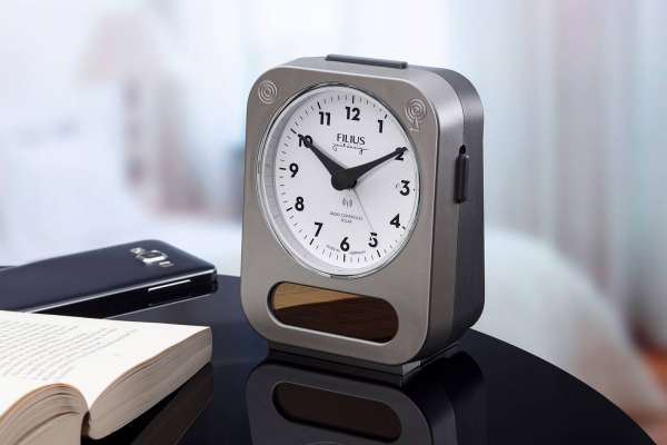 Filius solar alarm clock,color titanium