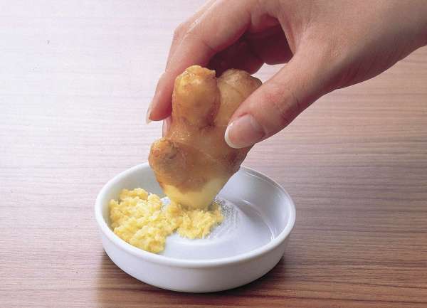 Spice grater super-sharp & metal-free made of zirconia ceramics