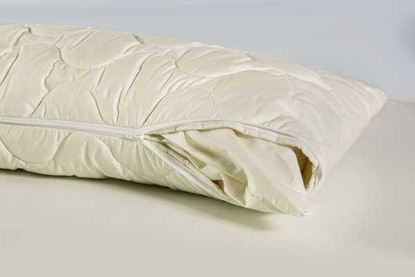 PureNature sheep's wool pillow with elastic filling made of virgin sheep's wool